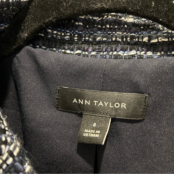 Ann Taylor Navy and White Tweed Blazer - Picture 6 of 6